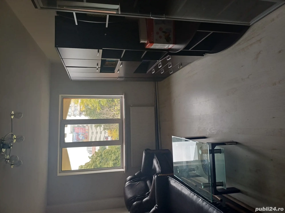 Vand apartament 3 camere decomandat,etaj 4 4,zona Garii