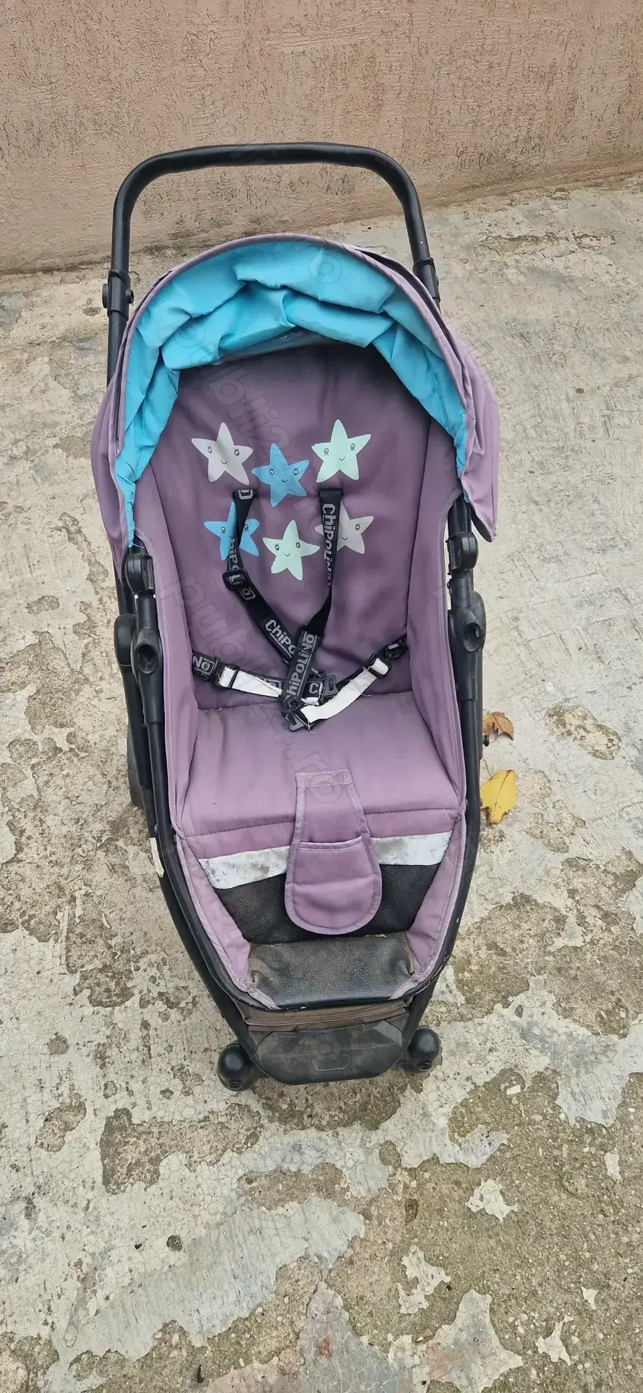 Carucior sport care se deschide si inchide