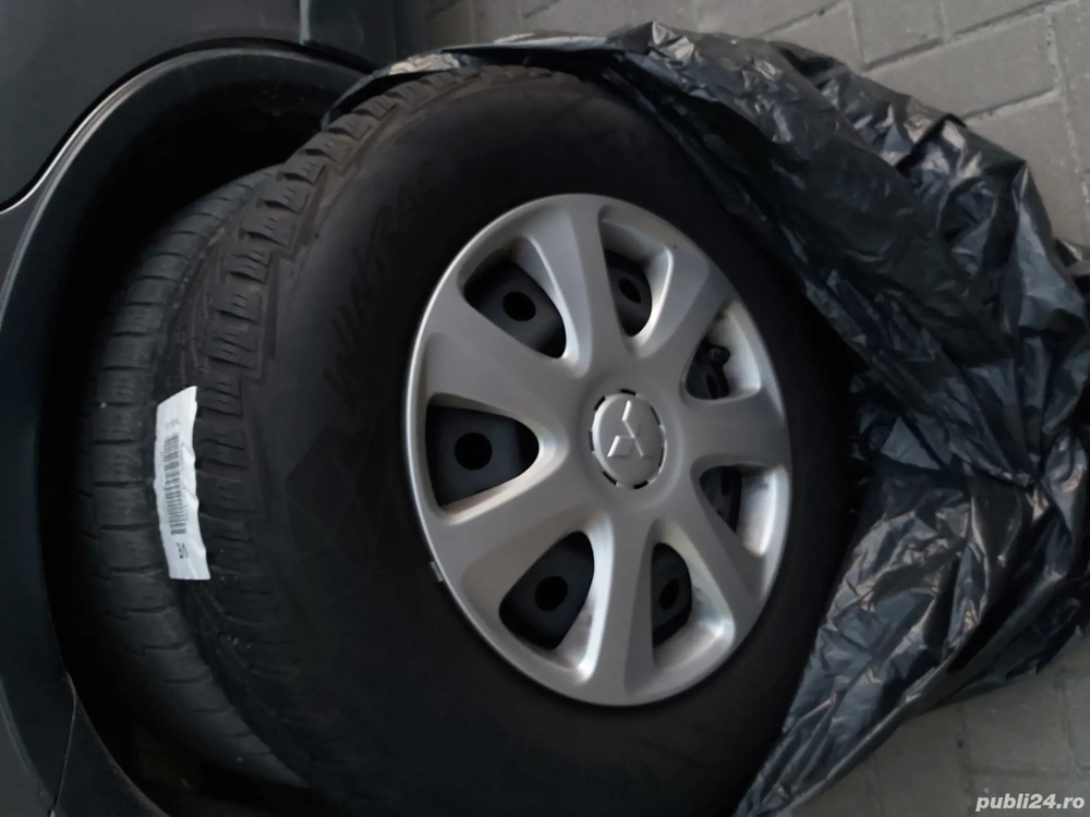 4 buc Jante, cauciucuri, capace de Mitsubishi, pe 16 '