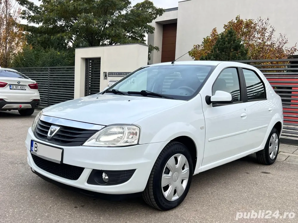 Dacia Logan 1.6mpi E5 BlackLine 2012 12