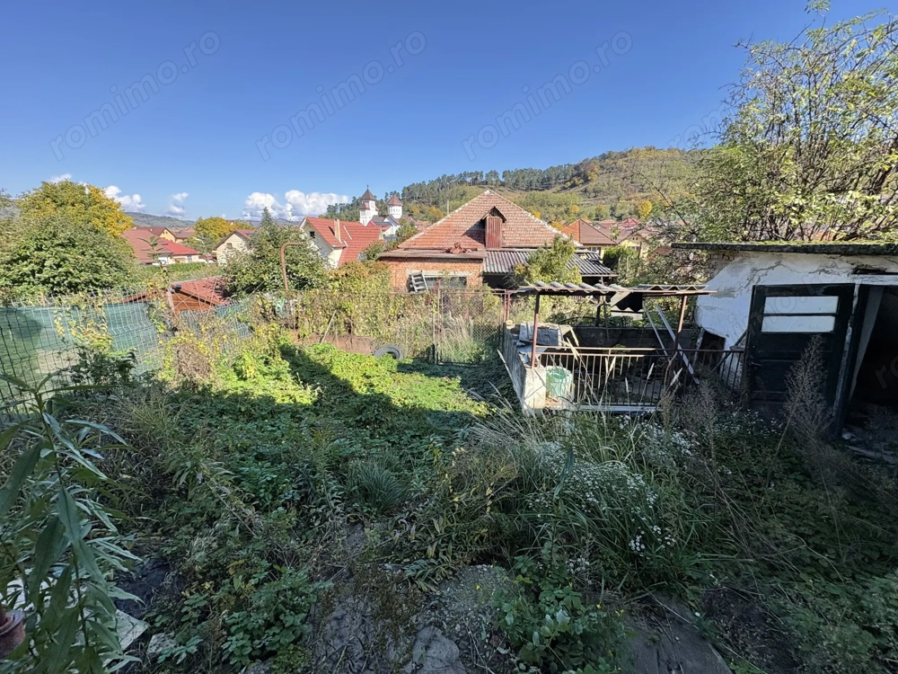 Se vinde casă cu teren 350mp, zona Mosnei - Str. Anton Pann