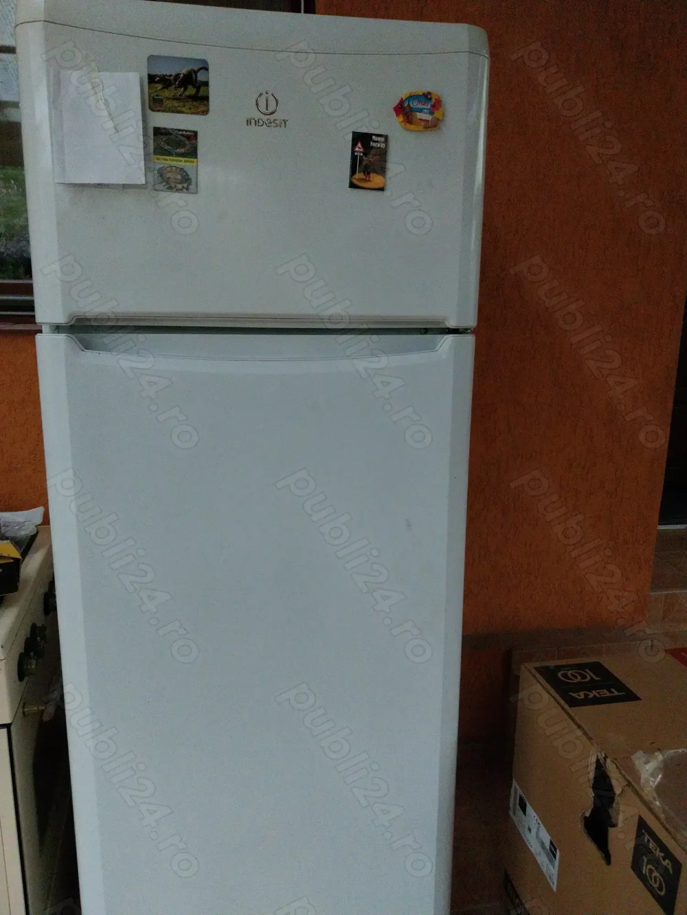 Frigider  indesit  236 l
