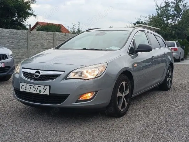 Opel Astra 1.6 benzina 180CP; An 2012