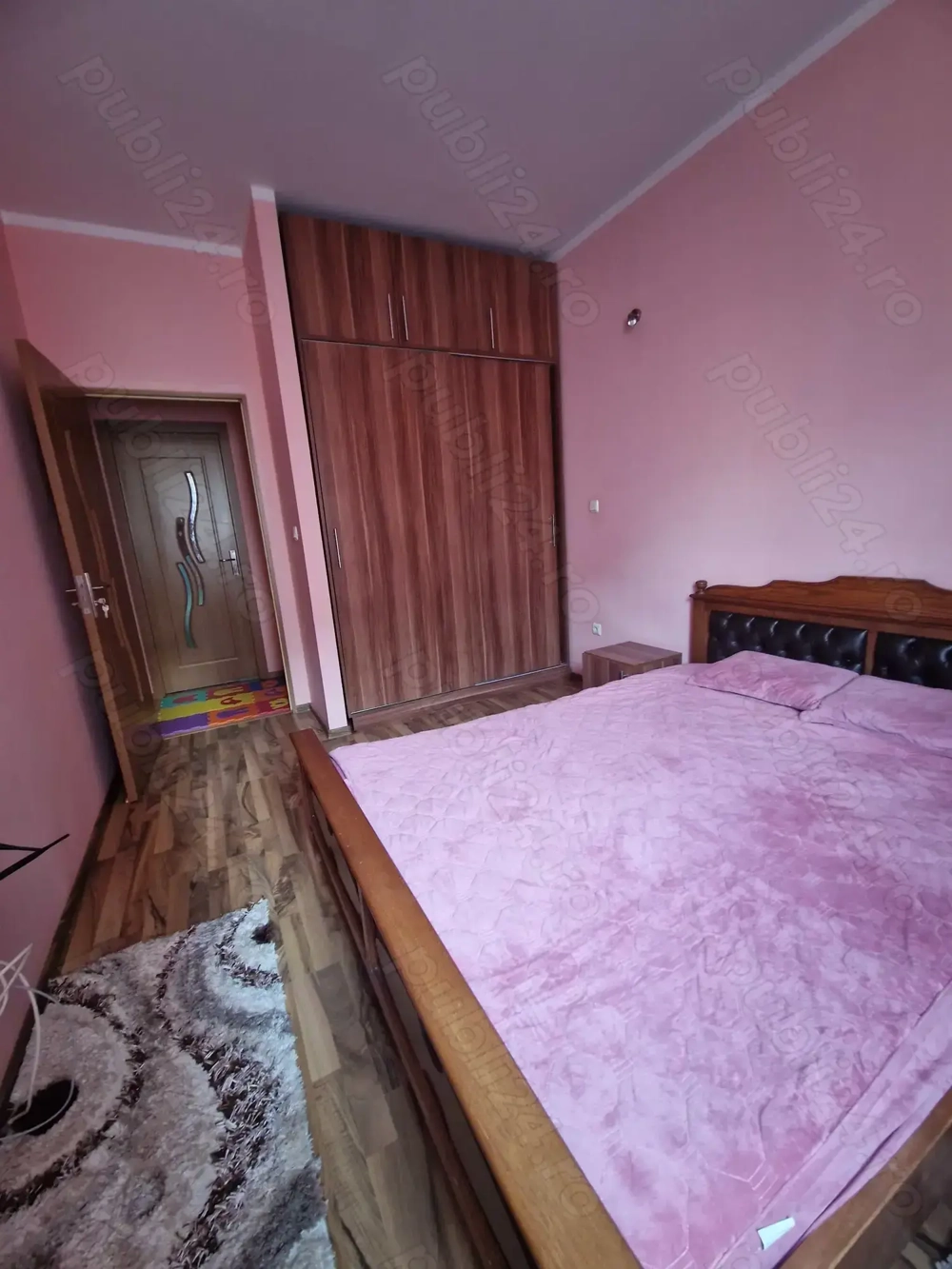 Închiriez apartament poziționat în cartierul rezidențial Ared Uta 