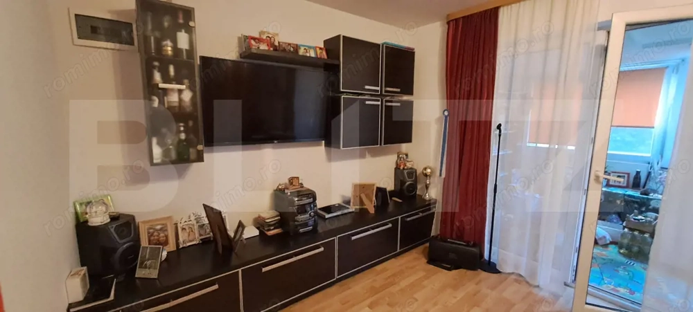 Apartament 2 camere, parter inalt ,zona Lidl, cu parcare 