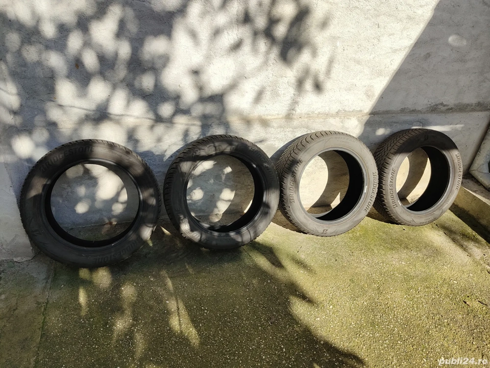 Cauciucuri iarnă BRIDGESTONE 215/55/18!o iarnă folosite!