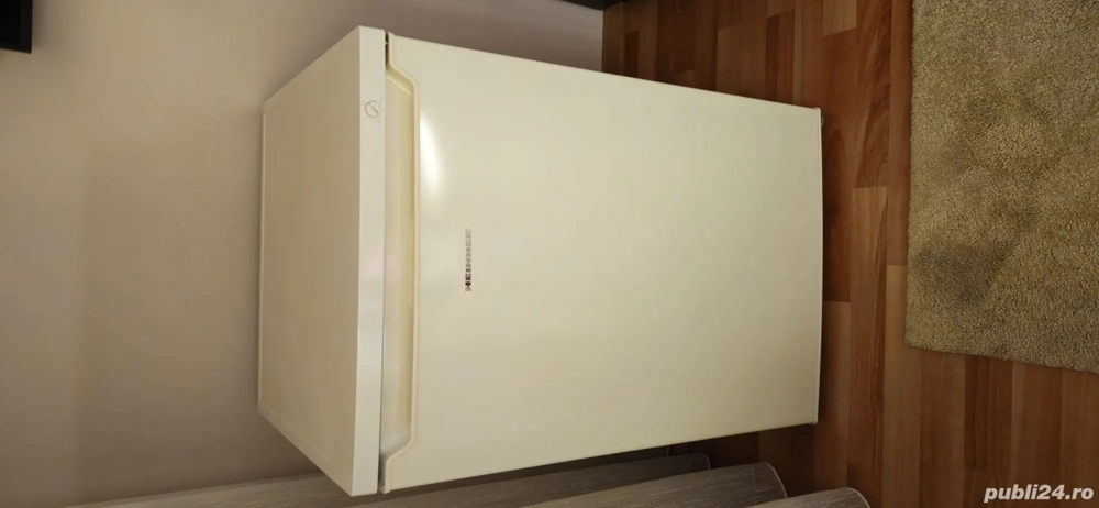 Vand congelator Heinner 3 sertare.