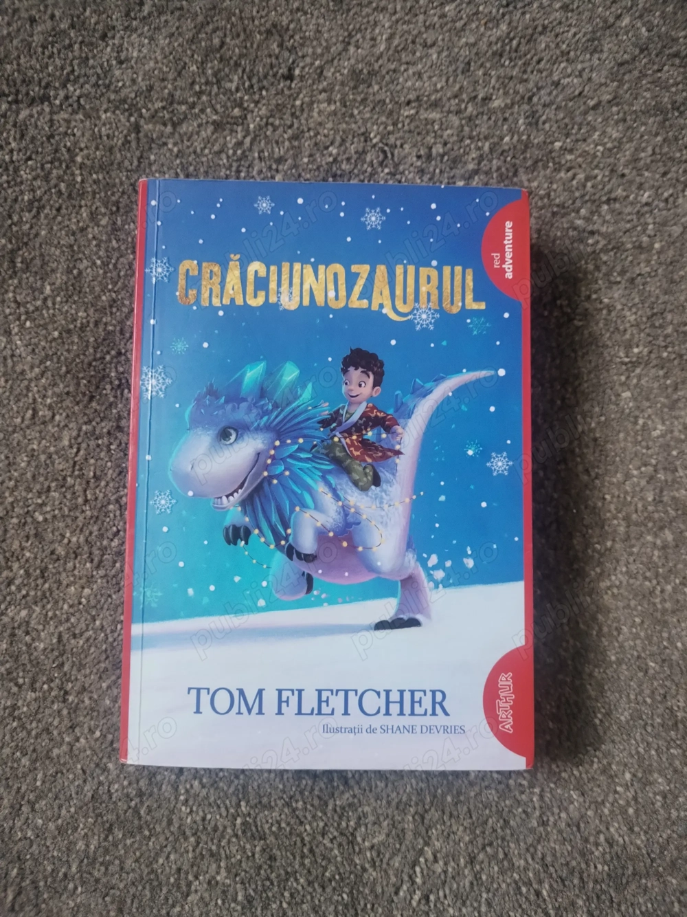 Craciunozaurul. Fragment din Scartii, de Tom Fletcher