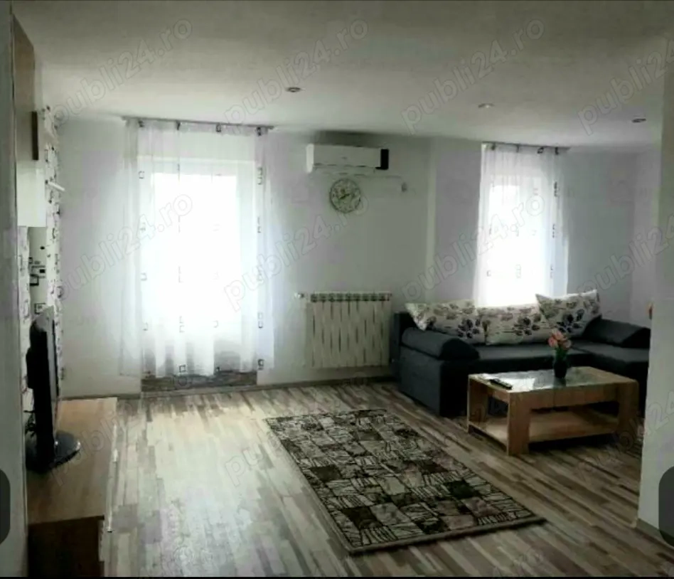 Închiriez ap 2 cam. ultracentral, mobilat, loc parcare, 480 eur luna.