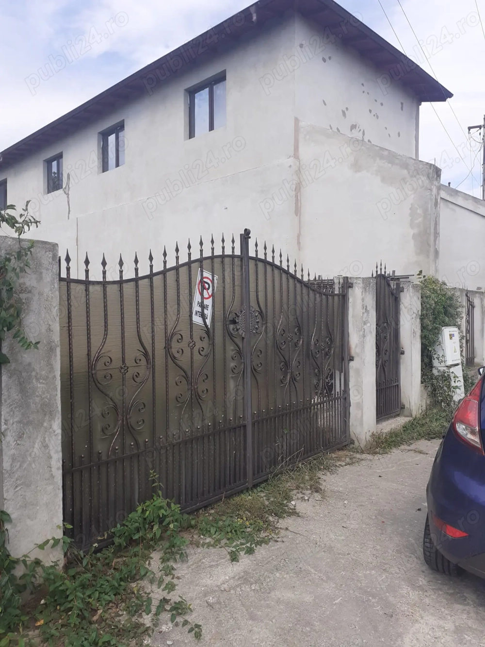 Casa spatioasa 500mp construit 