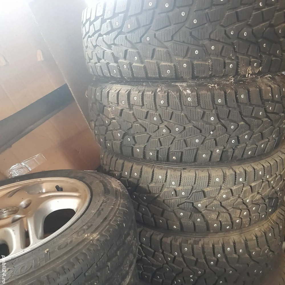 Vand cauciucuri de iarna 195 65 15 Kumo dot 21