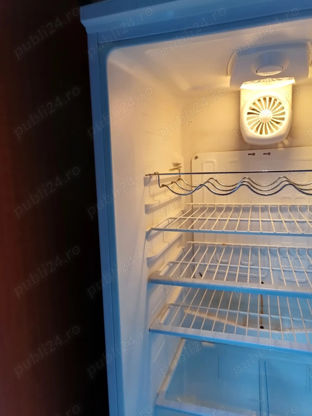 Frigider Artic cu congelator 