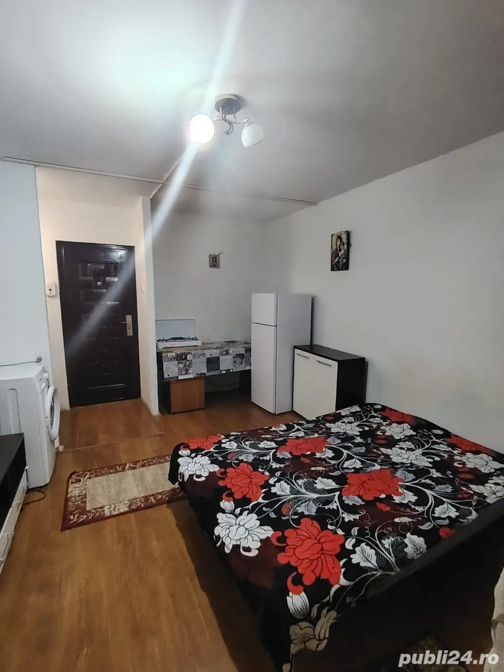 Proprietar vând garsoniera la UMT 18 mp, et 2