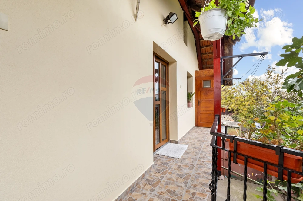 Apartament cu 3 camere la casa de vanzare in Bujac 0%Comision