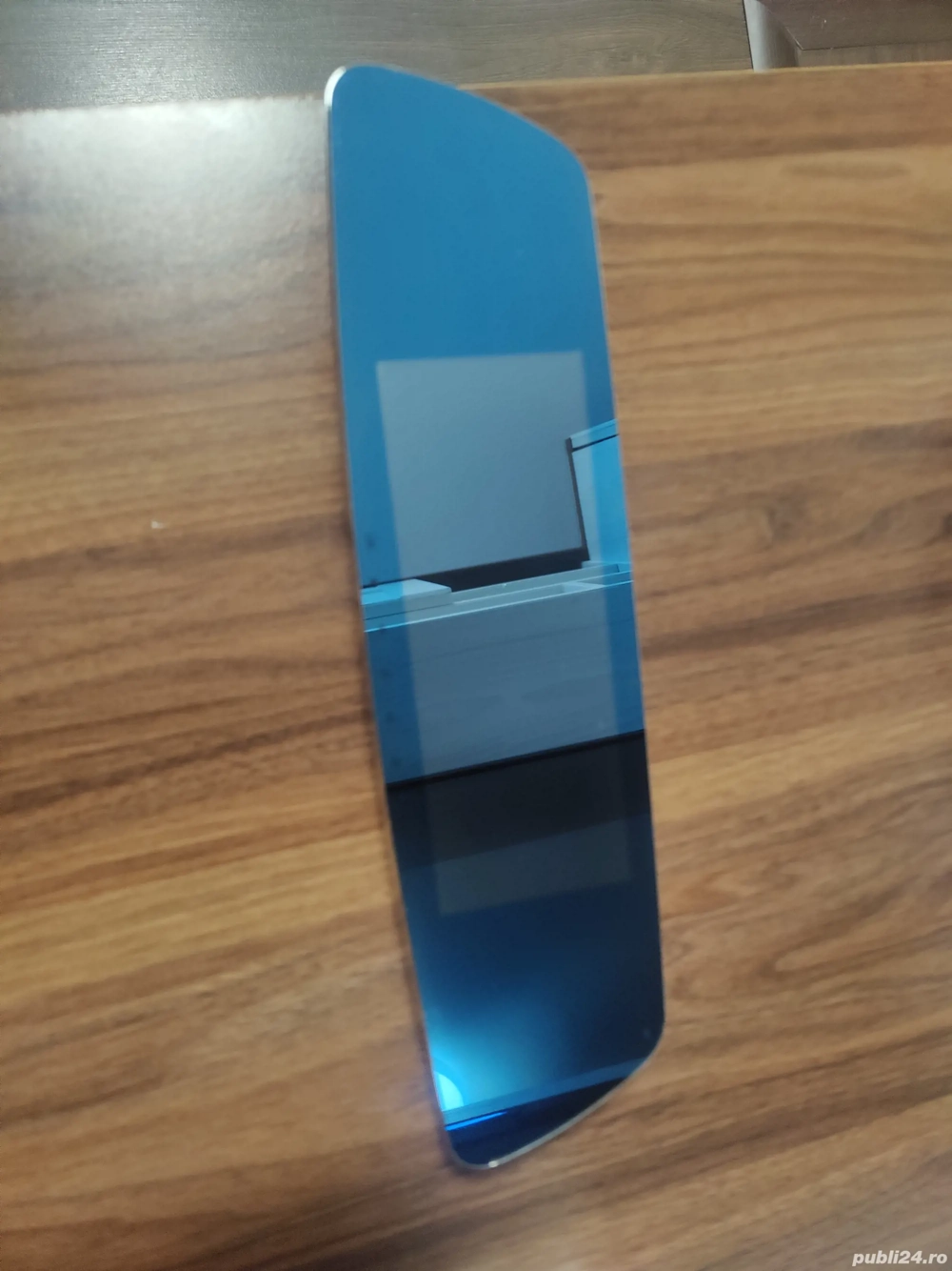 Oglinda retrovizoare cu camera fata si spate