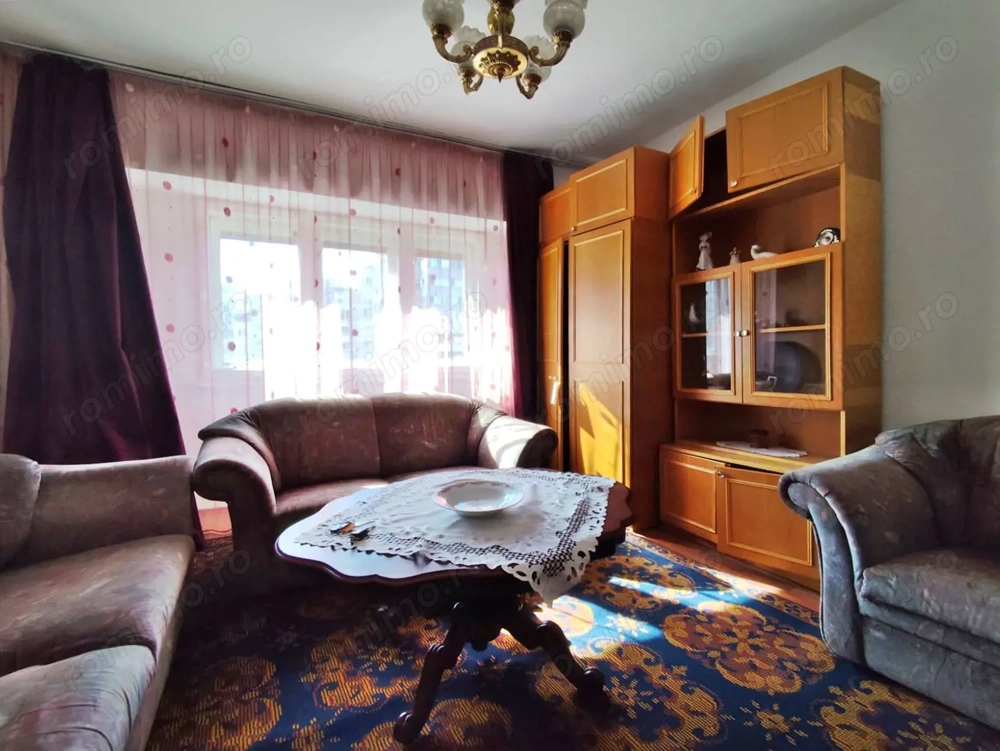 Inchiriere 2 camere pe B-dul Dacia, Rogerius, Oradea