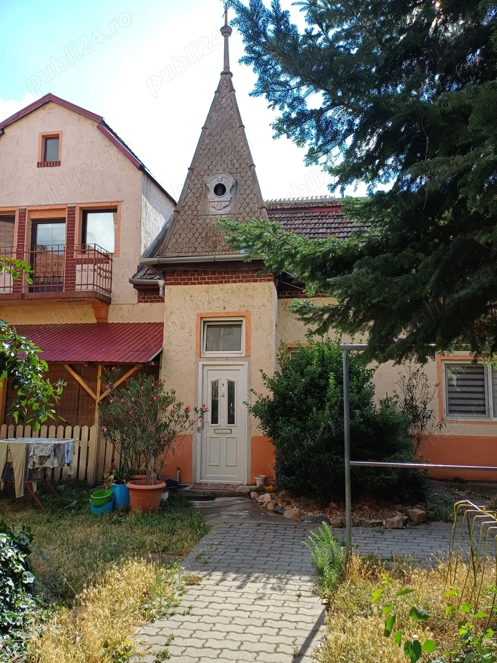 Casa P+E zona P-ta Mica + spatiu birou la Strada G.Cosbuc