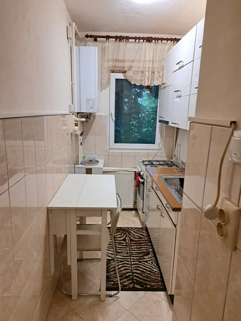 Vand apartament 2 camere, Tg. Mures, Dambu