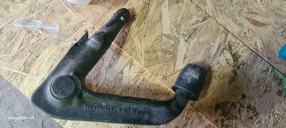 Cui detașabil pentru bmw E90 Touring aproape nou 