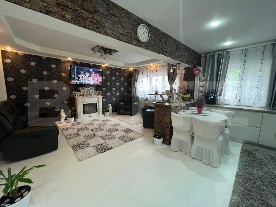 Apartament cu 3 camere, decomadat, 78 mp, zona McDonald's, Deva