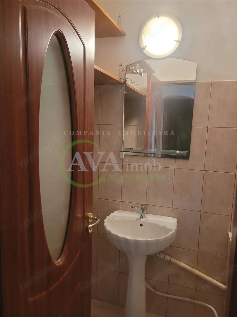 Apartament 3 camere decomandat zona  Mioritei