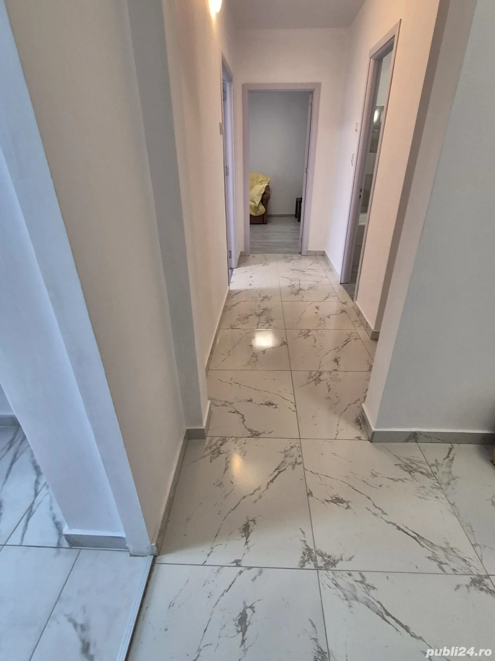 Apartament  2 camere  decomandat  Titan 