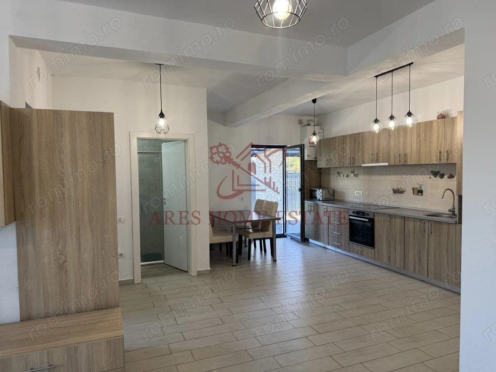 Curte proprie, 3 camere, 2 băi, mobilată – Braitym