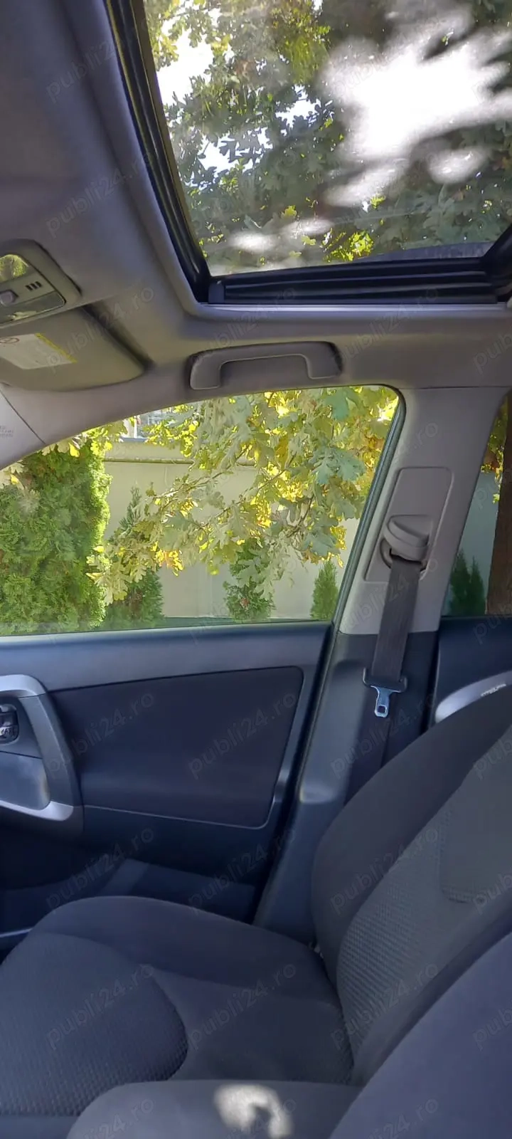 Toyota rav4 benzina manuală de vânzare. 