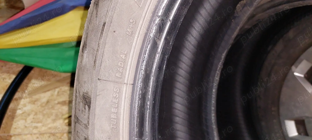 Vând cauciucuri iarna Vând cauciucuri iarna