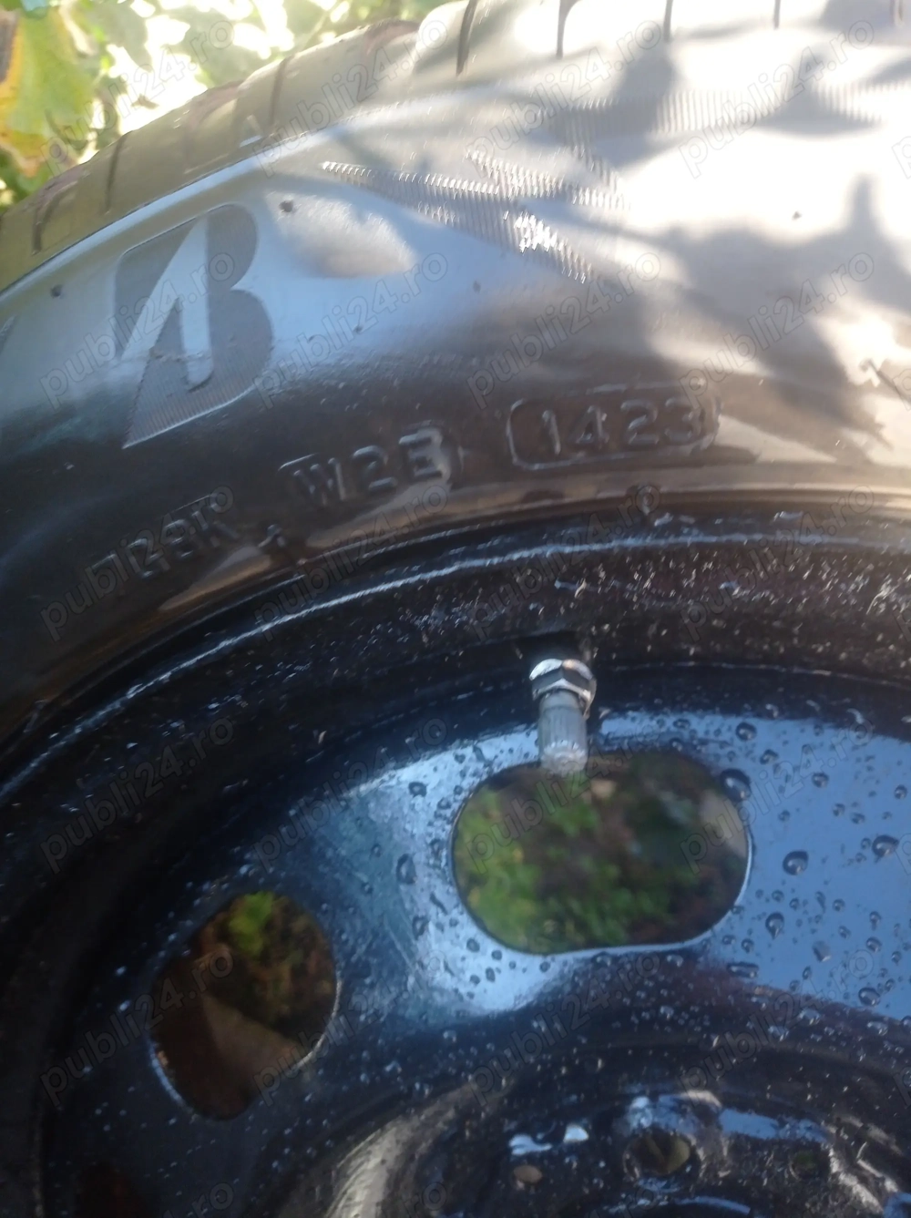 Vând 4 genți cu cauciucuri m+s 205/55/16