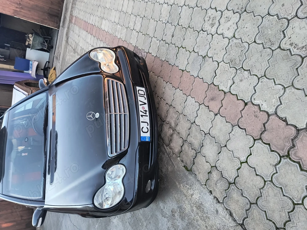 Vând Mercedes c clasa 