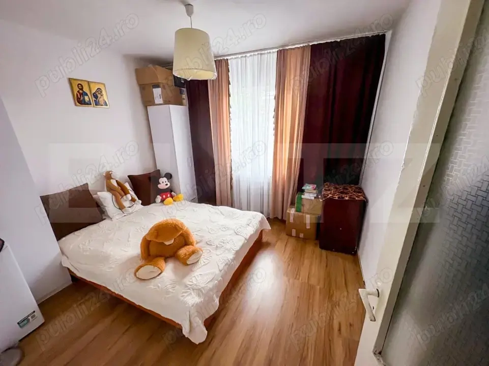 De vanzare: Apartament 3 Camere Decomandat si Modificat