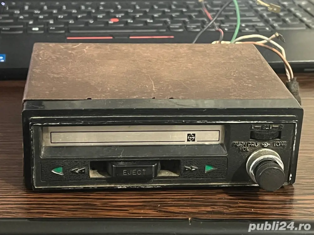 casetofon auto Toyota vintage