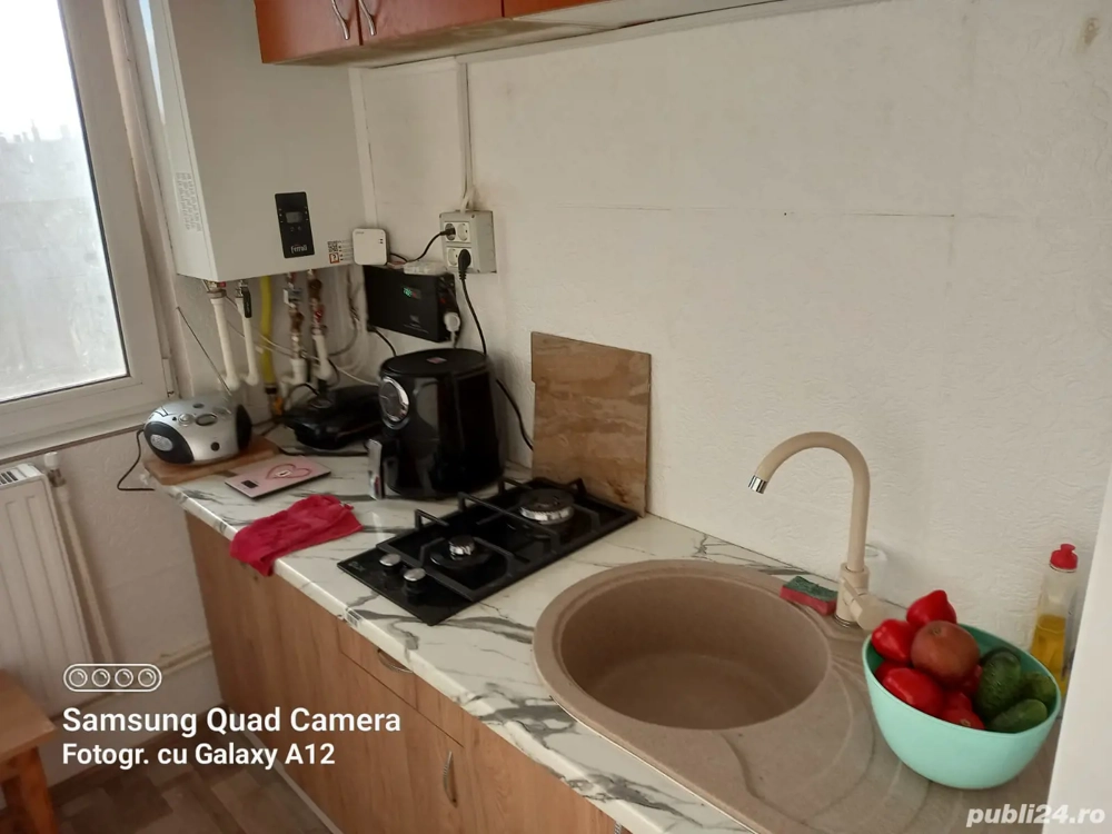 vand apartament 2 camere