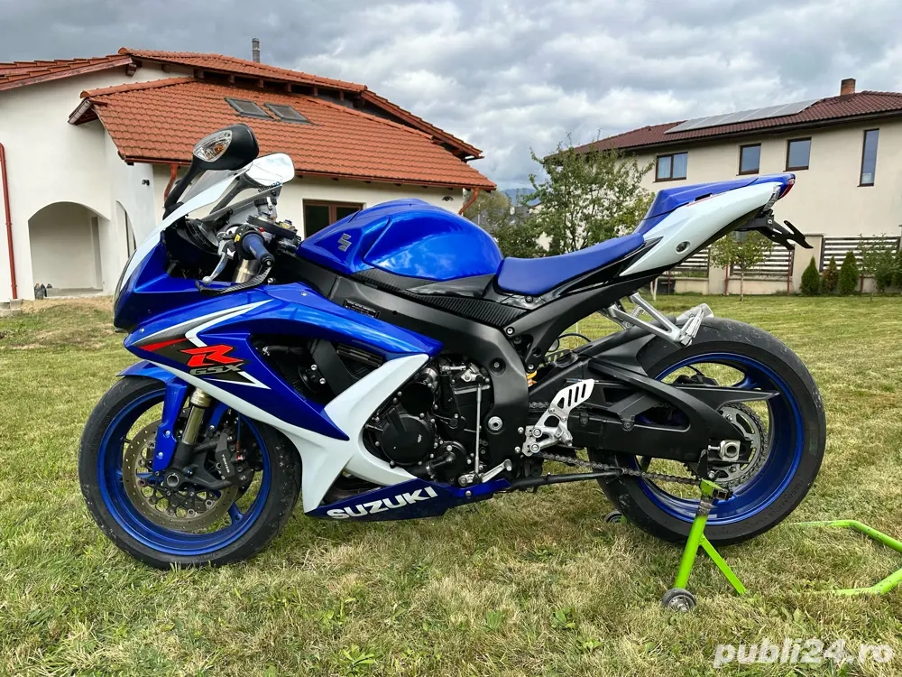 Suzuki Gsx-R600.