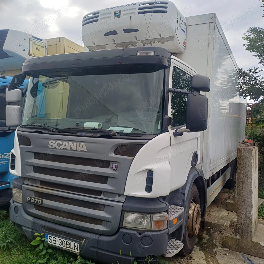 Vând camion frigorific 