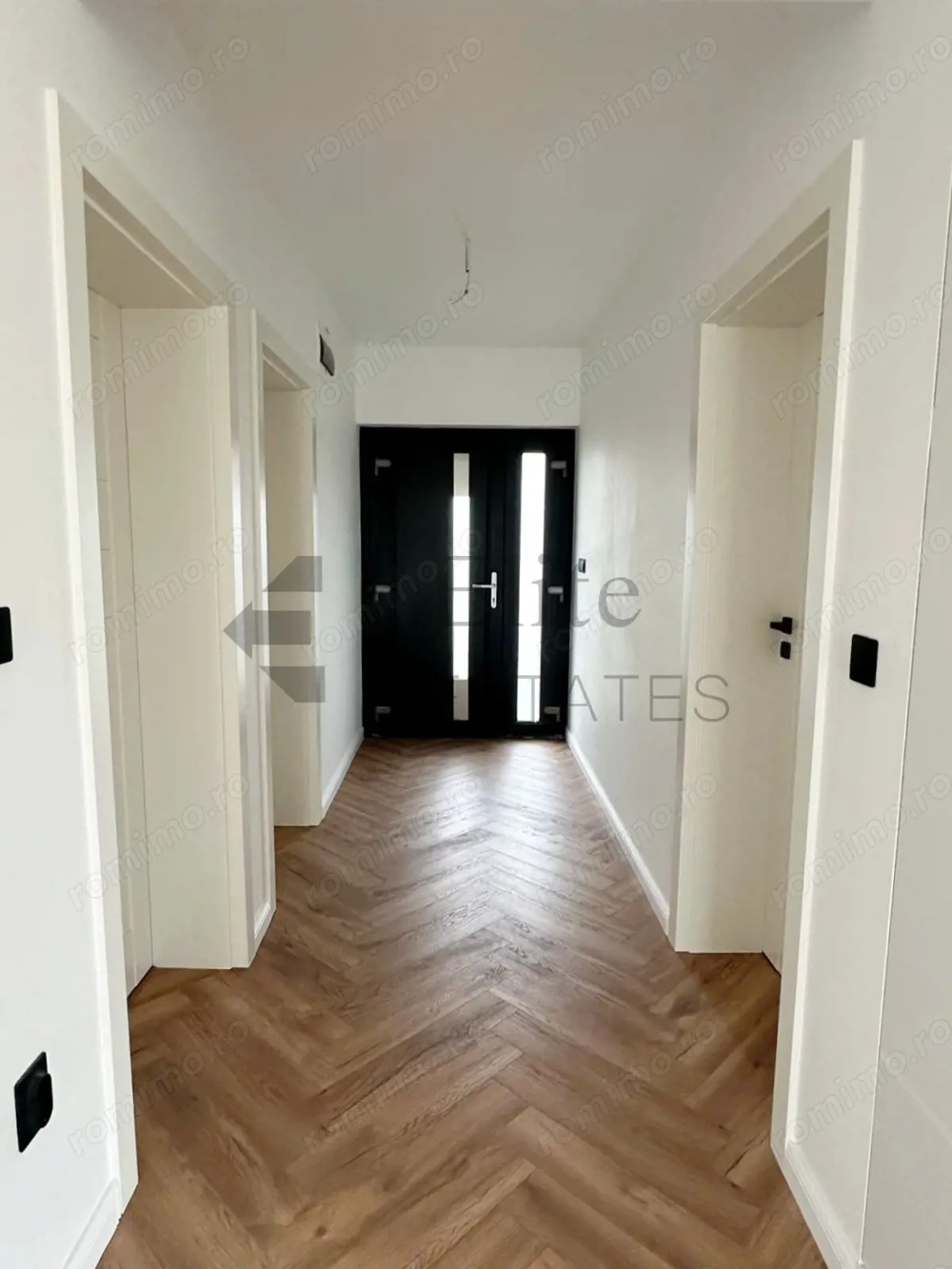 Casa moderna de vanzare la cheie!