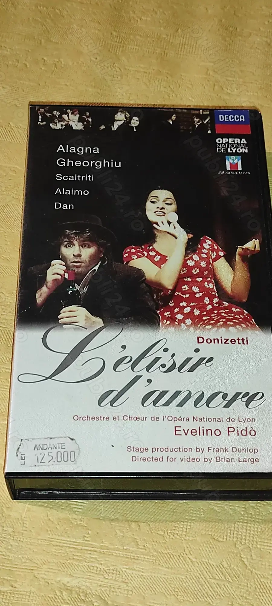 caseta video vhs - originala decca   - DONIZETTI - L"ELISIR D"AMORE   Angela ghiorghiu 