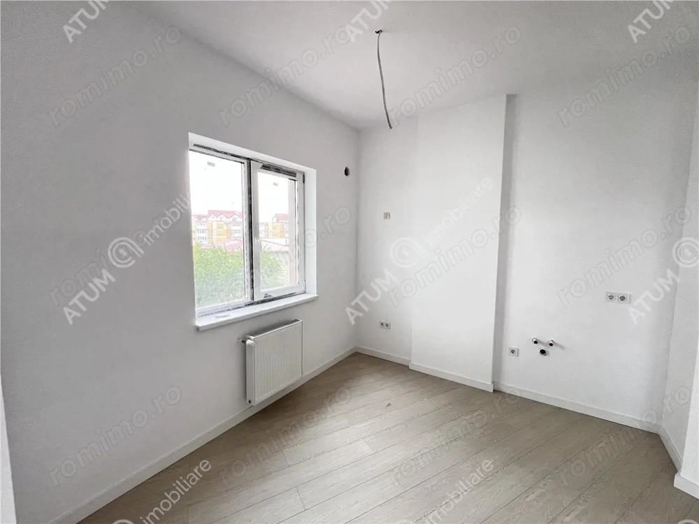 Apartament cu 3 camere 2 bai si 2 balcoane zona Rahovei Sibiu