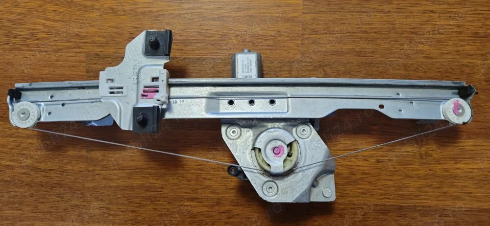 Macara geam stanga cu motoras Duster 2010-2018