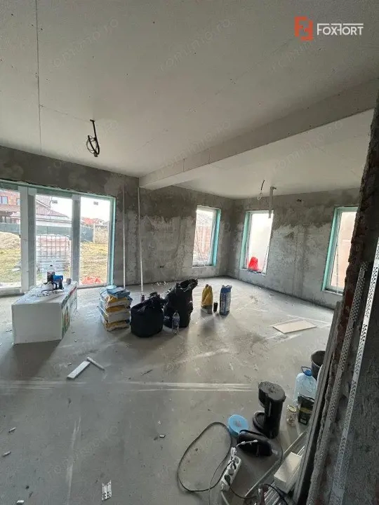 Casa Giarmata la gri cu toate utilitatile - ID V5615