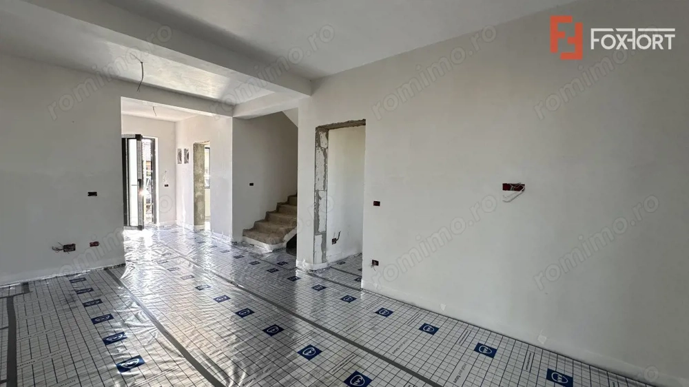 Duplex cu 5 camere, 125 mp utili, zona Mosnita Veche