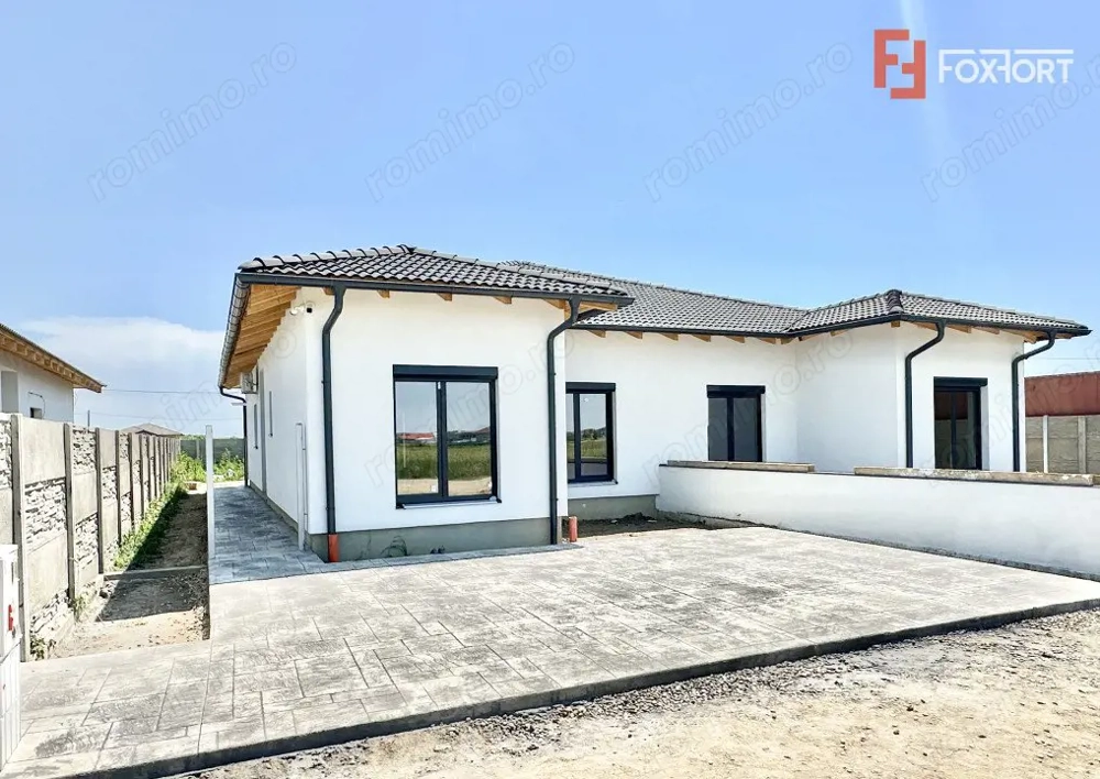 Duplex cu 4 camere - Toate utilitatile + Asfalt - Mosnita Noua