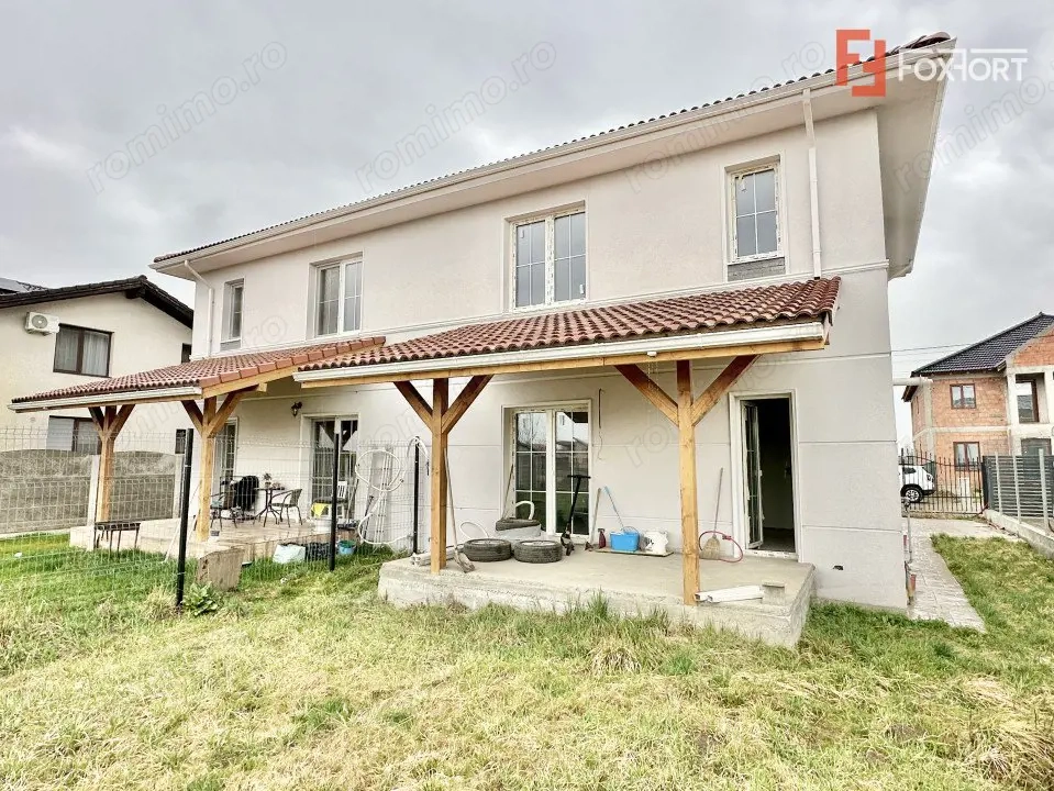 Duplex Mosnita cu 4 camere si teren de 350 mp 