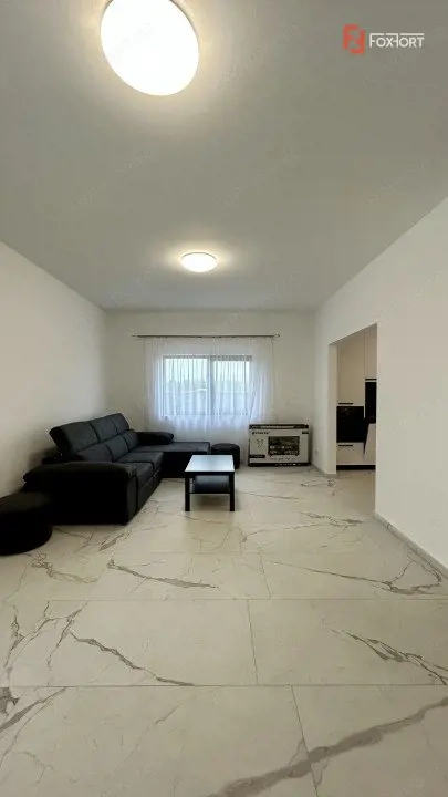 Duplex cu 4 camere de inchiriat, cu 2 locuri de parcare - zona Ghiroda