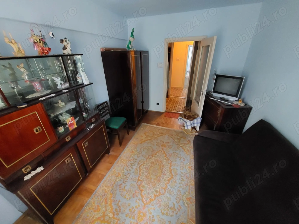 Vanzare apartament 3 camere  75mp etaj 1 Bradet, Zalau