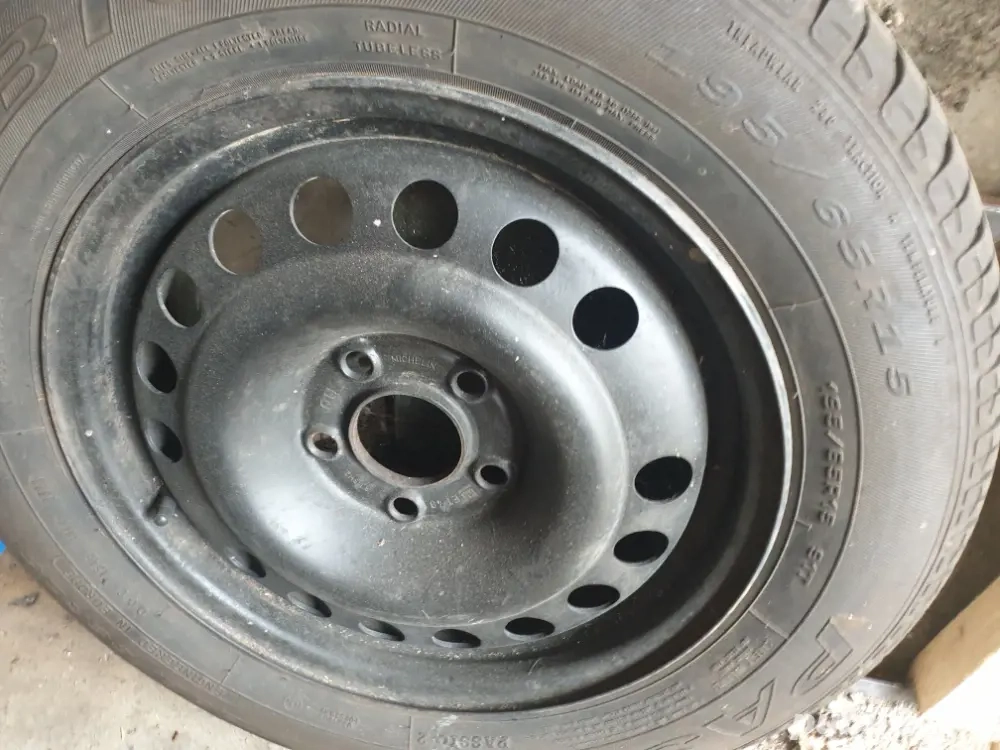 Vind rezerva astra .g