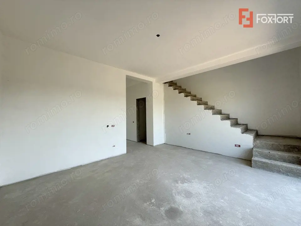 Triplex cu 4 camere, 115 mp, 3 bai - Zona Sacalaz