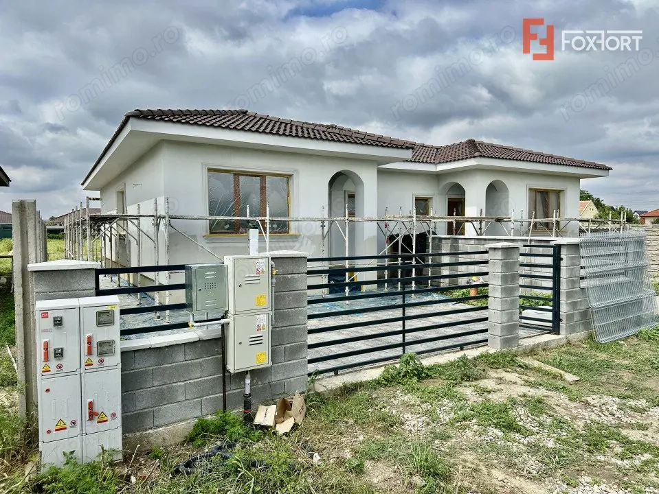 Duplex Mosnita, 3 camere, 300 mp teren, langa cartier Serena 2