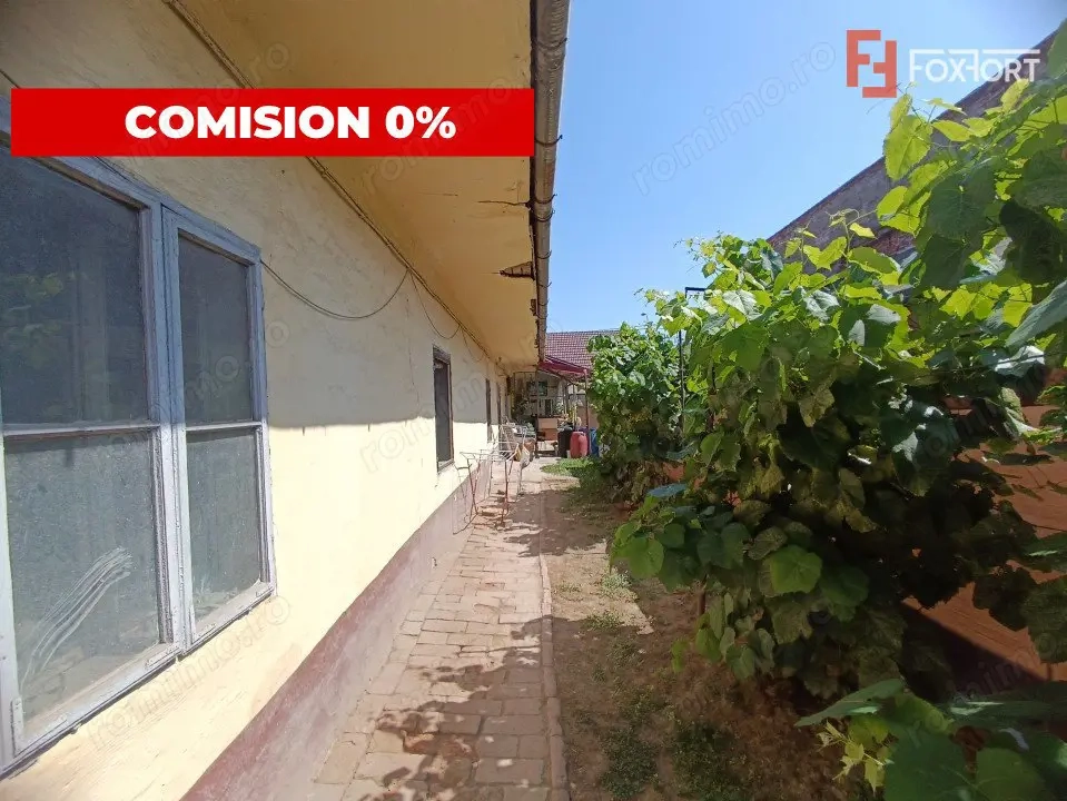 COMISION 0% Casa cu 4 apartamente la curte comuna cu teren total 748 mp